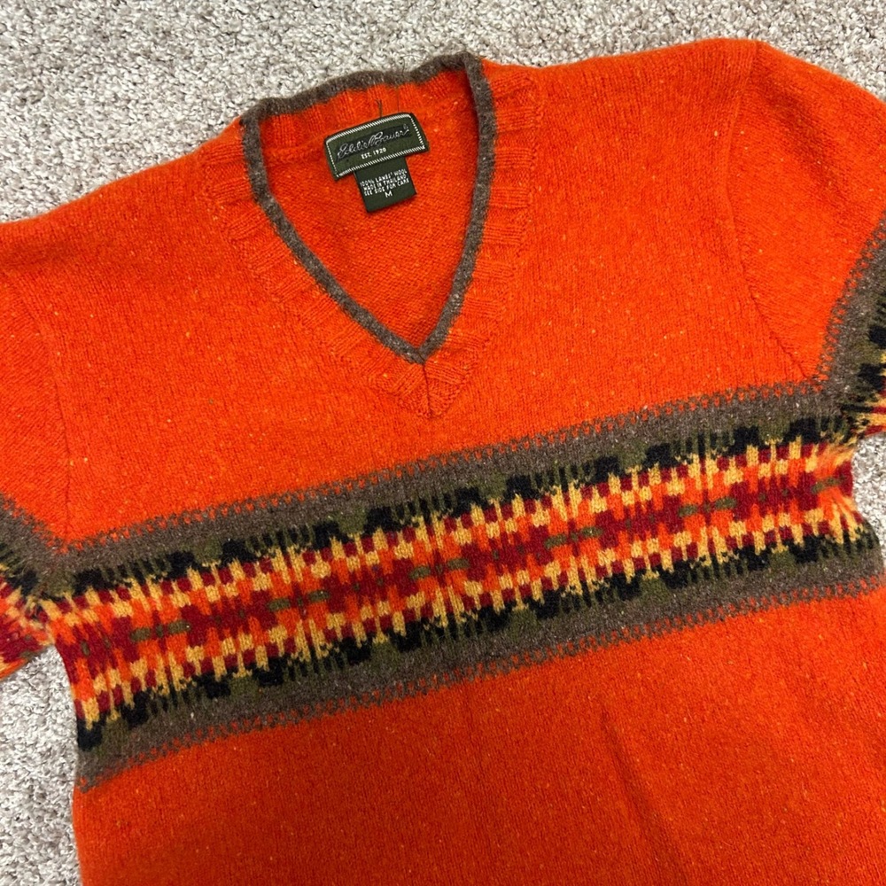Eddie Bauer Vintage V-Neck Sweater Women Size Medium 100% Lambs Wool Orange